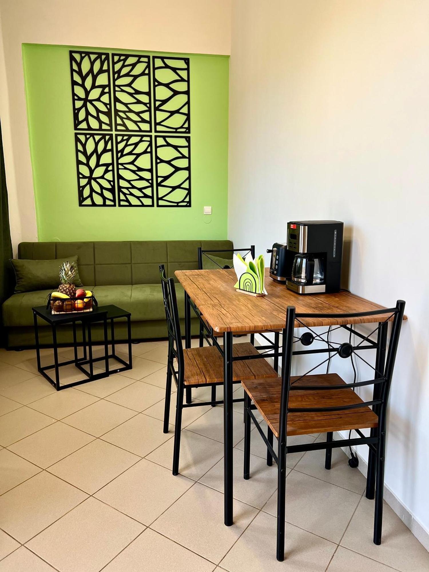 Bella Vista Apartment *